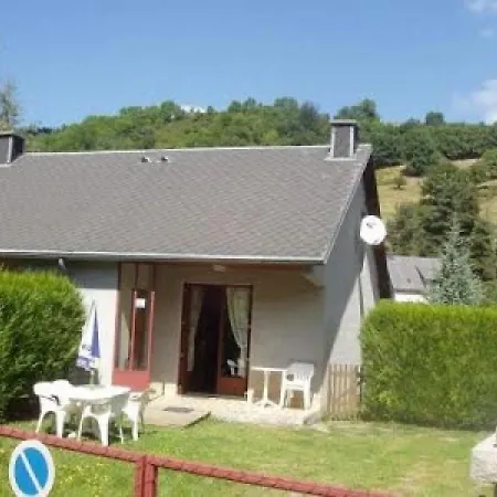 Domek alpejski House Chalet 6 Personnes Chalet En Bord De Riviere Au Lac Chambon-0 Chambon-sur-Lac